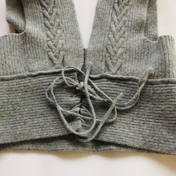 Minimarket Wool Crop Top - Picture 4 of 5